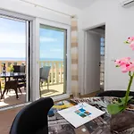 דירה Jasa Deluxe *