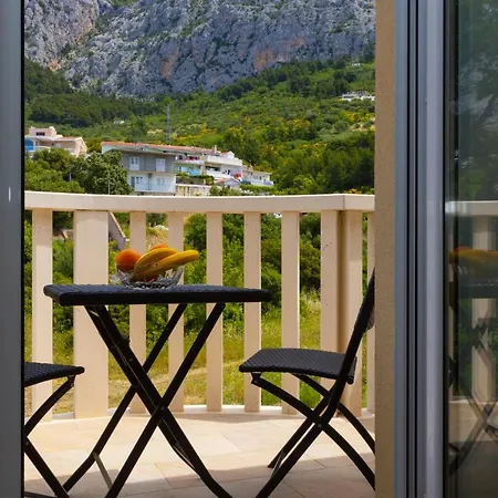 Jasa Deluxe * Makarska