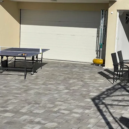 Jasa Deluxe Apartman