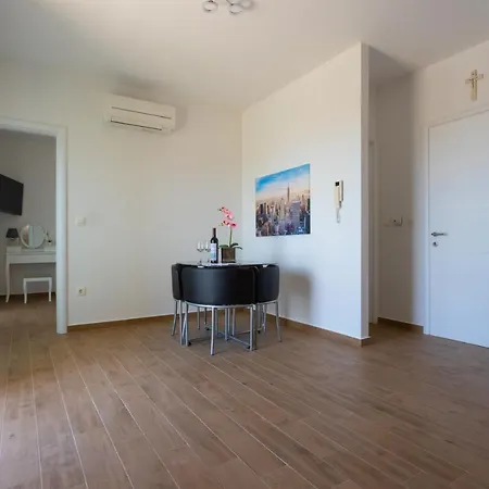 Jasa Deluxe Apartman