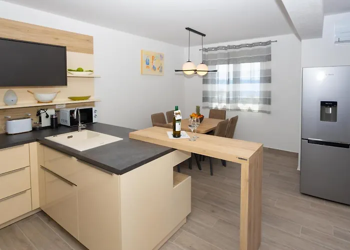 Jasa Deluxe Apartment