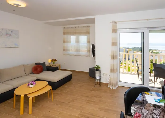 Jasa Deluxe Apartment *