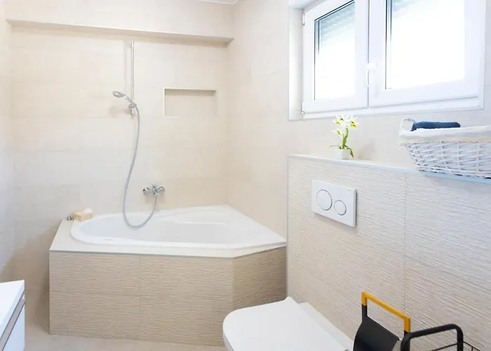 Jasa Deluxe Lägenhet Makarska